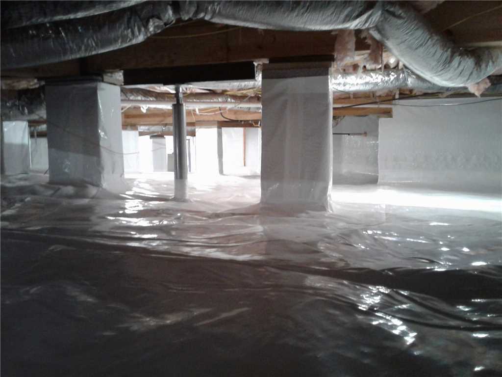 Eastern Tennessee crawl space with fixes